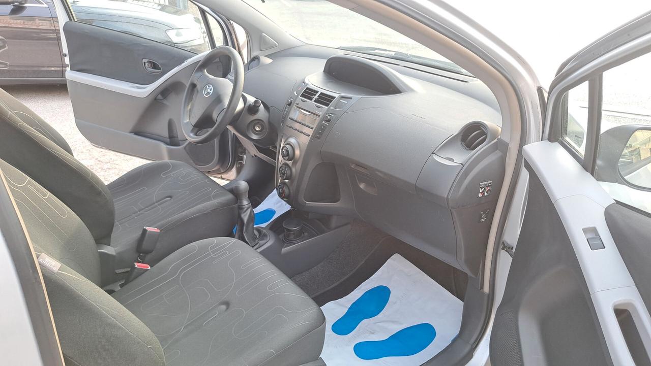 Toyota Yaris 1.3 3 porte OK NEO PATENTATI