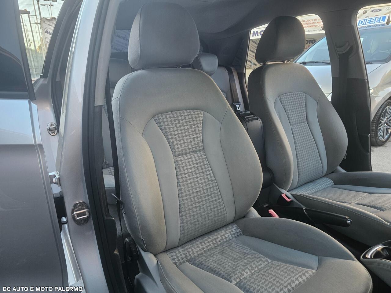 Audi A1 1.6 TDI S tronic 90CV..Da Vetrina..2013