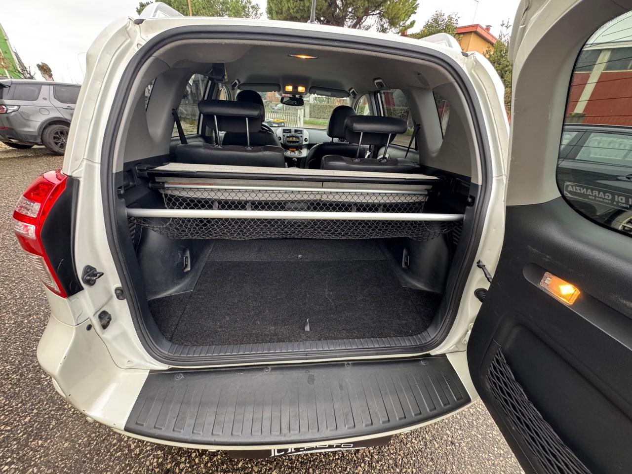 Toyota RAV 4 RAV4 Crossover 2.0 Exclusive