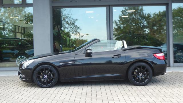 MERCEDES-BENZ SLK 200 CGI Sport