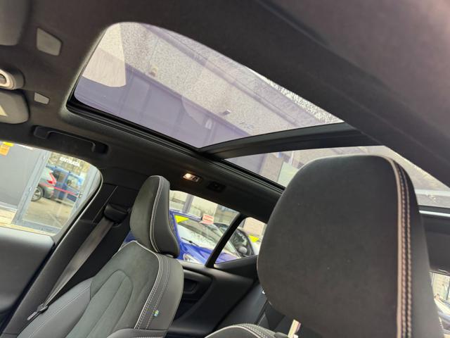 VOLVO XC40 T4 Recharge Plug-in Hybrid Automatica