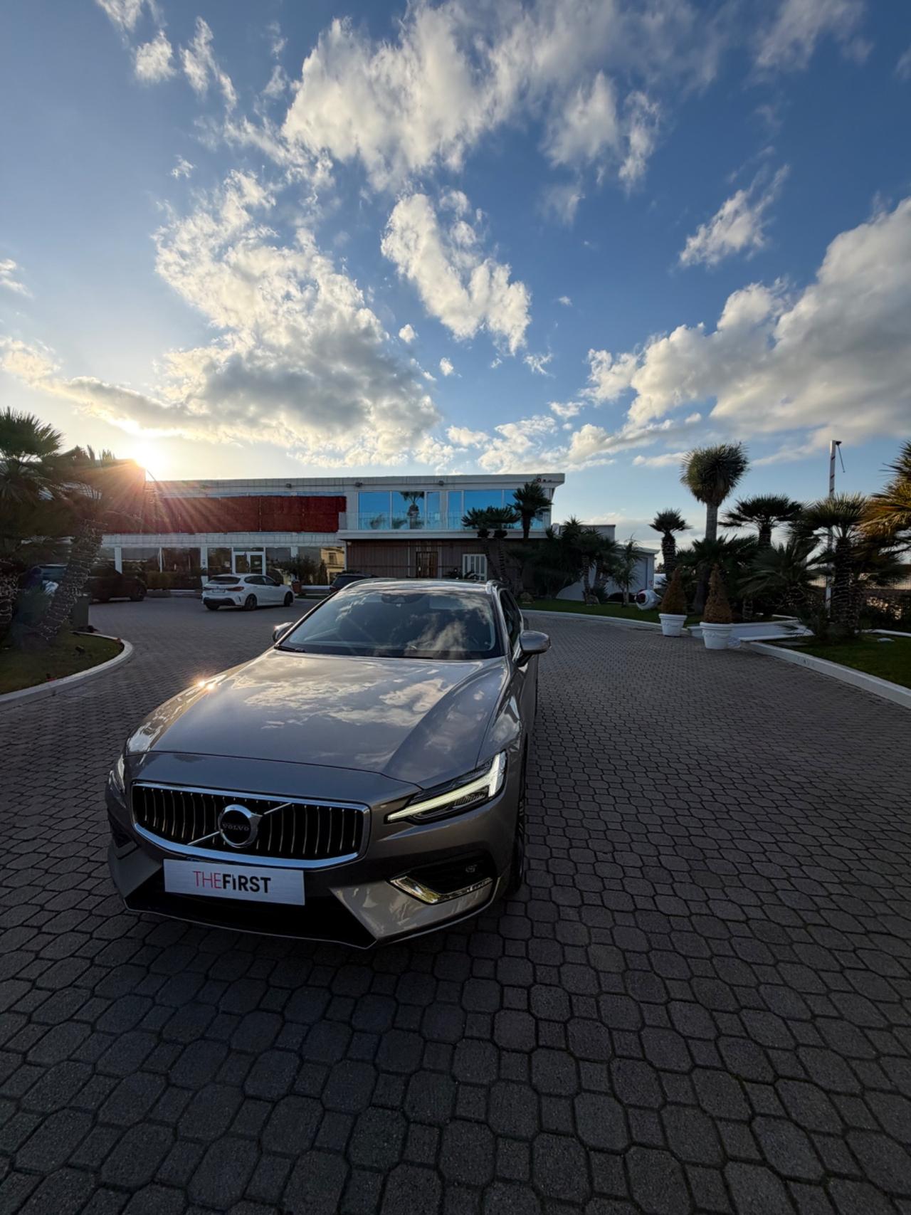 Volvo V60 D3 R-design