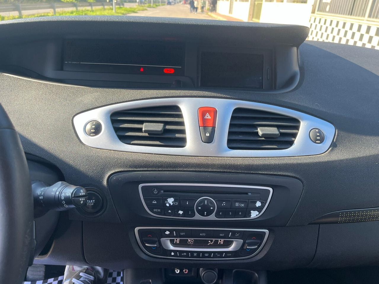 Renault Scenic X Mood 1.5 dCi 110CV Dynamique 2010