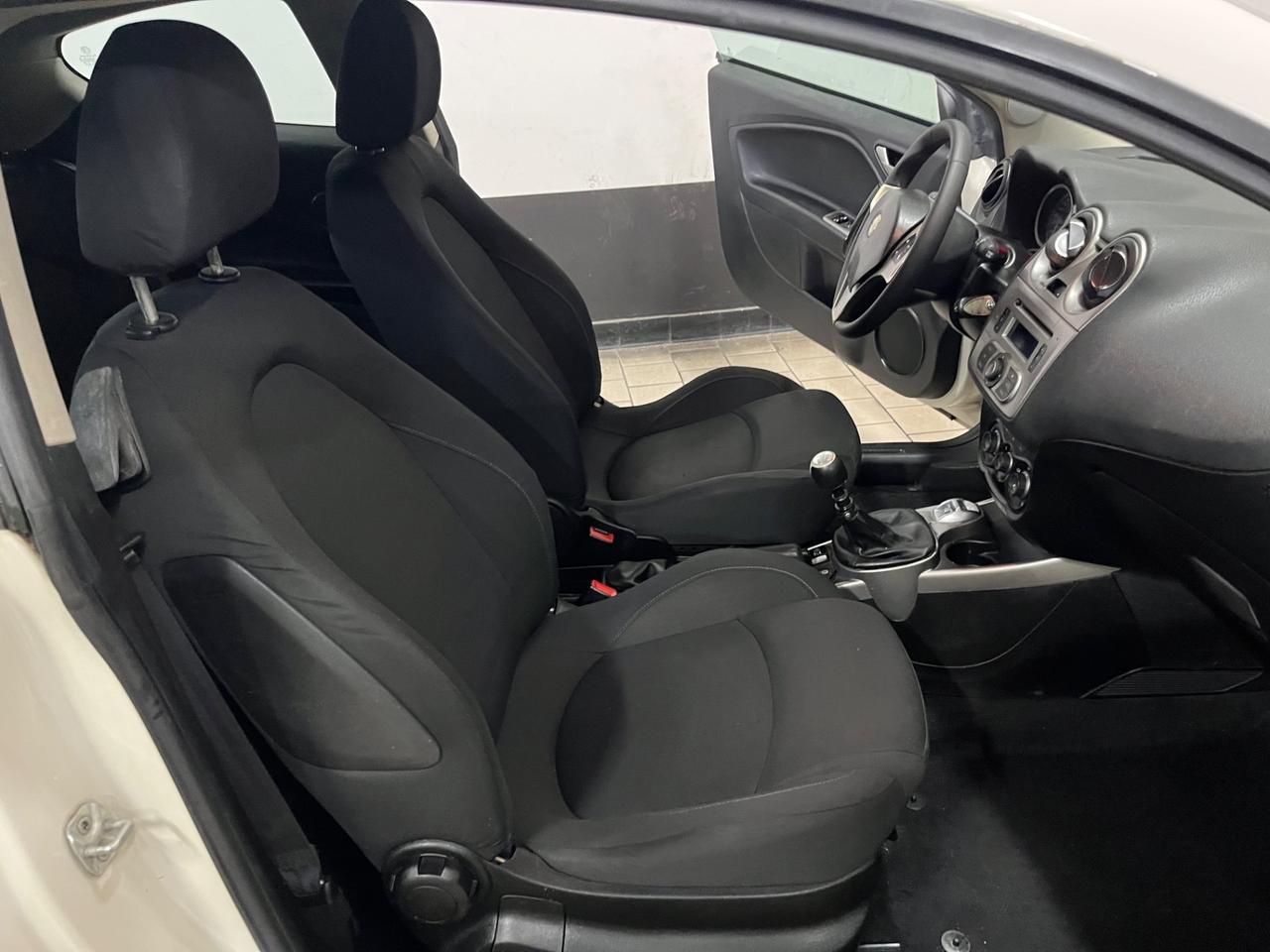 Alfa Romeo MiTo 1.4 M.air S&S Distinctive 2012