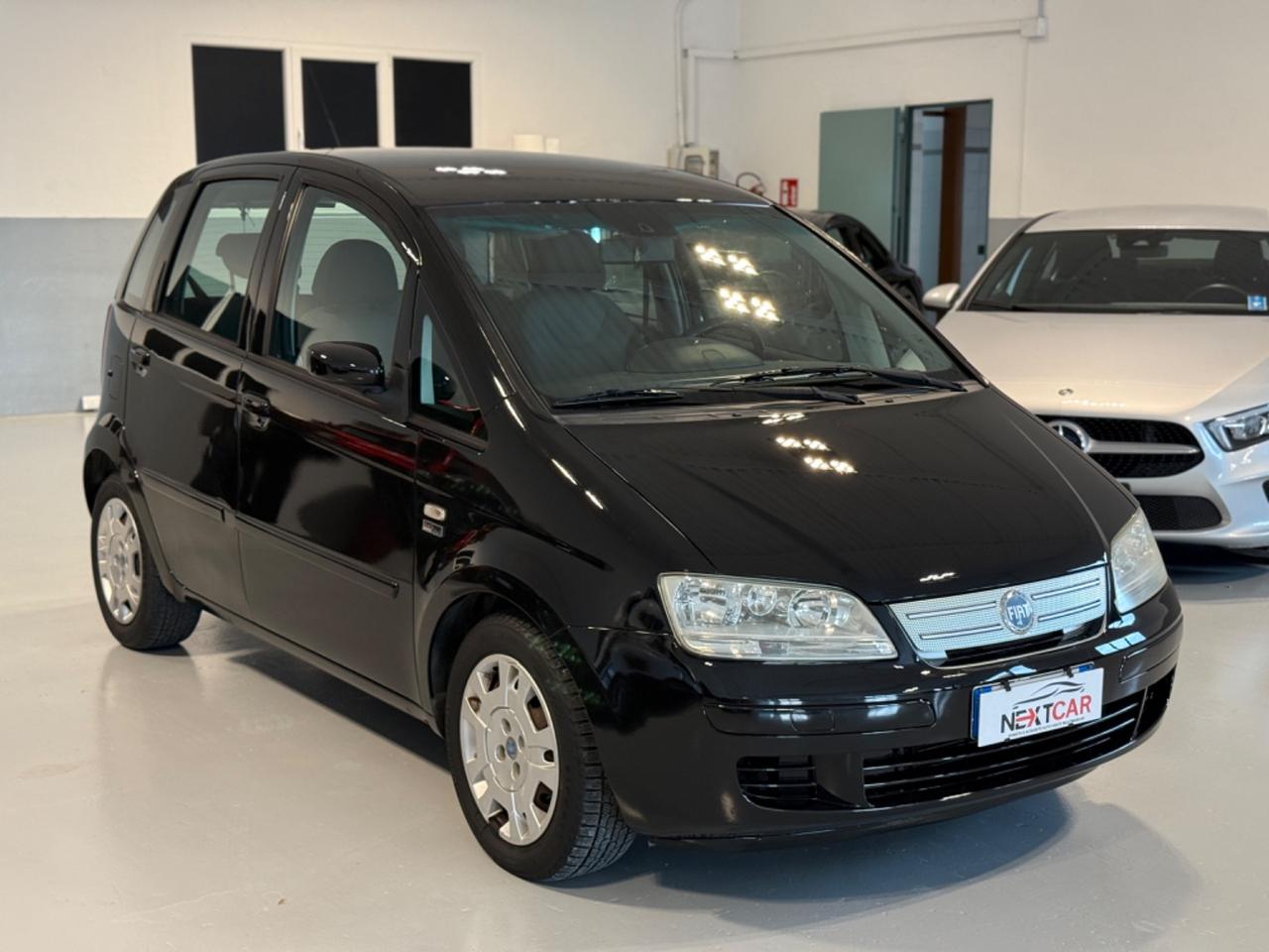 Fiat Idea 1.2 16v Black Label