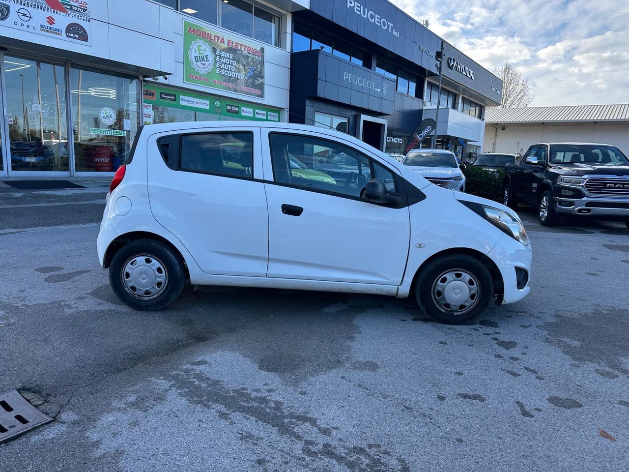 Chevrolet Spark 1.0 LT