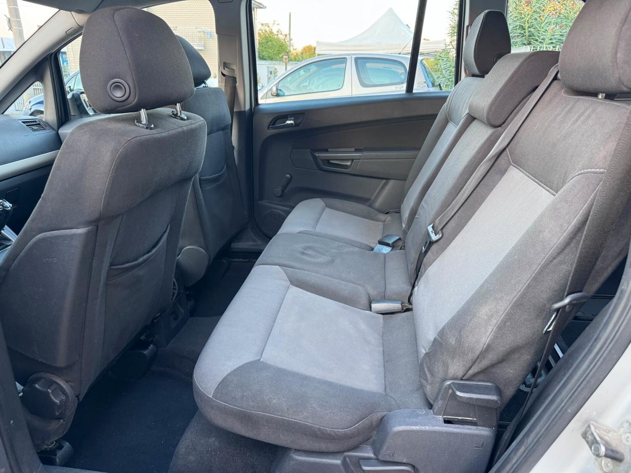Opel Zafira 1.6 16V ecoM 94CV Cosmo