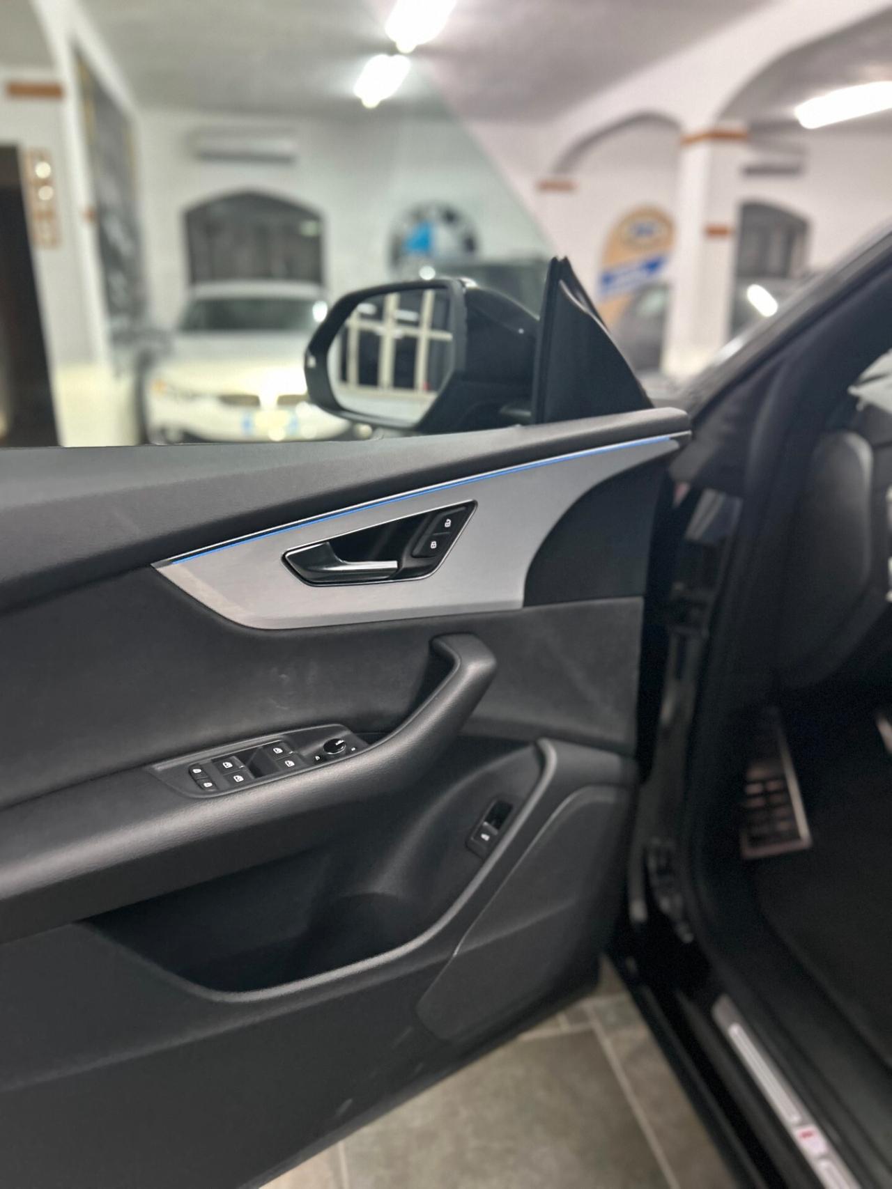 Audi Q8 45TDI 3.0 231 CV Quattro S Line 2023