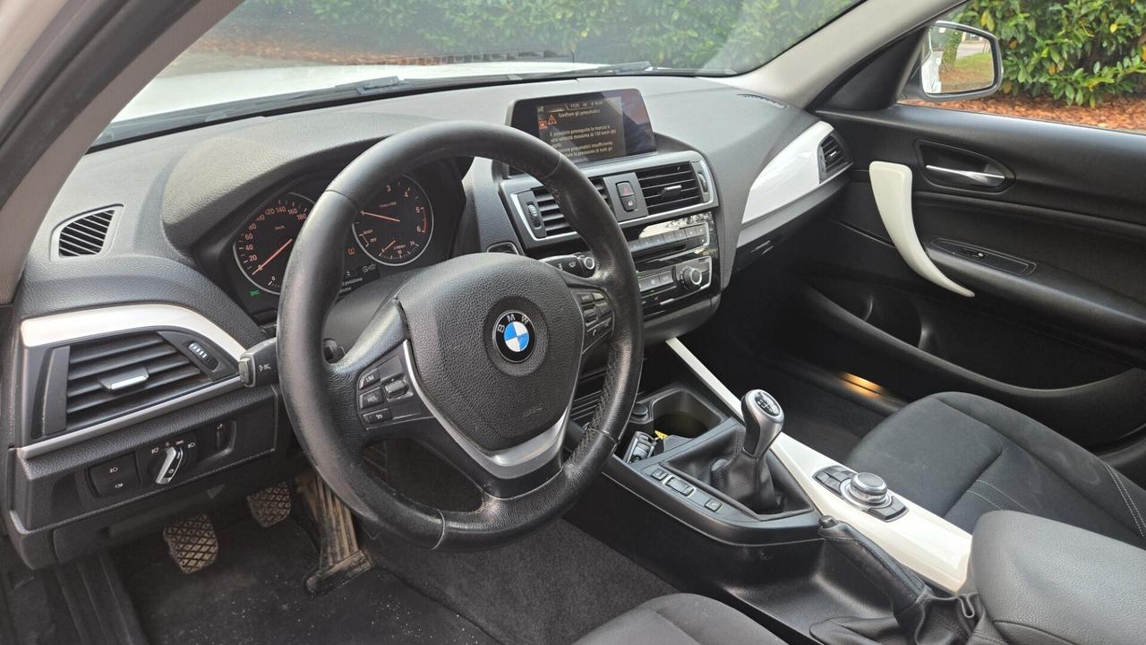 Bmw 116 116d 5p. SPORT