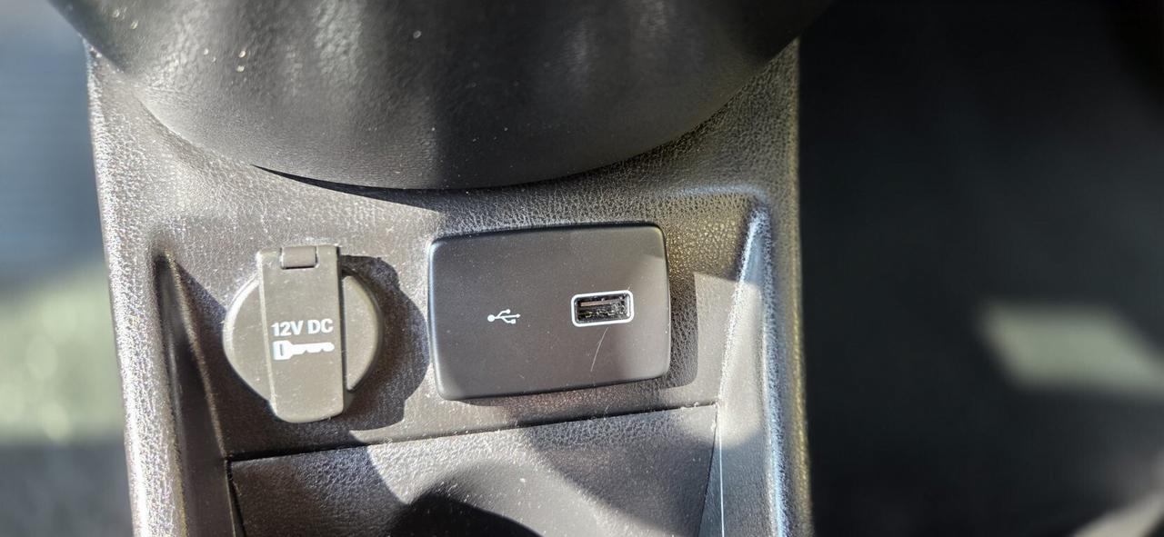 Lancia Ypsilon 1.0 FireFly 5 porte S&S Hybrid Ecochic GOLD KM. 22.000 AUTO PER NEOPATENTATI