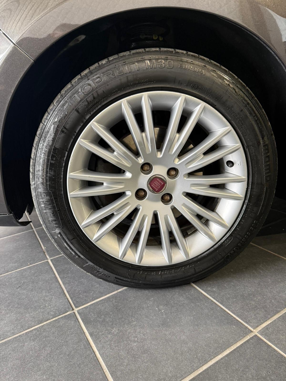 Fiat Bravo 1.6 MJT -ALLESTIMENTO DINAMIC