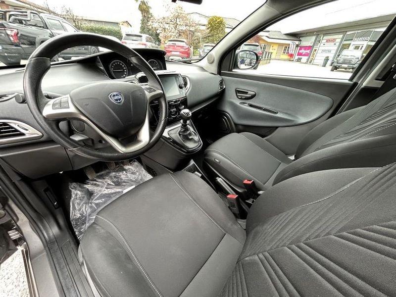 Lancia Ypsilon 1.0 FireFly Hybrid Ecochic Gold 5p OK NEOPATENTATI