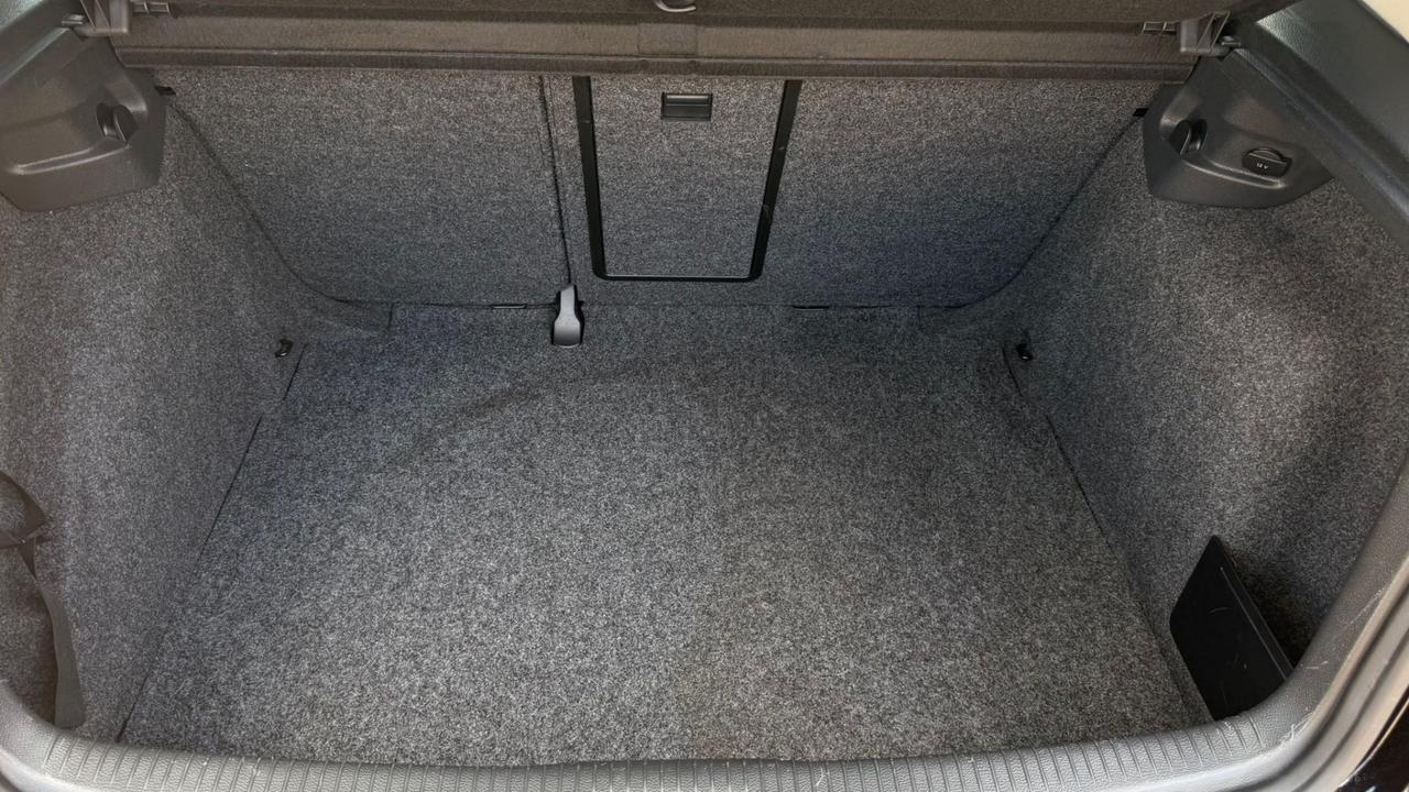 Volkswagen Golf 1.6 TDI DPF 5p. Highline