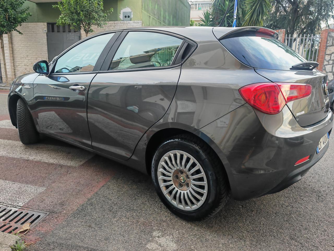 ALFA ROMEO GIULIETTA 1.6 JTDM-2 CV105 KW77 PROGRESSION