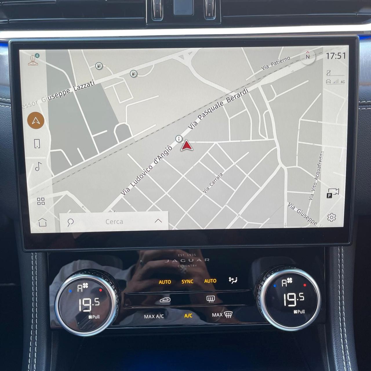 Jaguar F-Pace 2.0 D 204 CV AWD aut. R-Dynamic SE