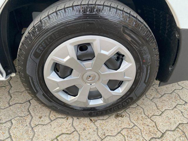 RENAULT Trafic BluedCi 150CV PL Equilibre 9 POSTI