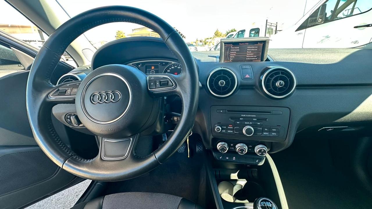 Audi A1 1.6 TDI Attraction KM CERTIFICATI-UNICO PROPRIETARIO