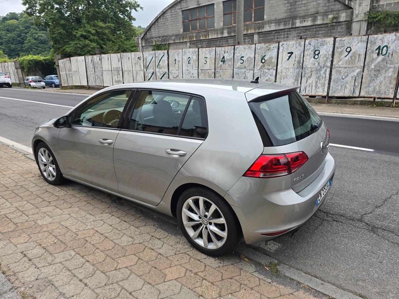 Volkswagen Golf 2.0 TDI 150cv DSG HIGHLINE