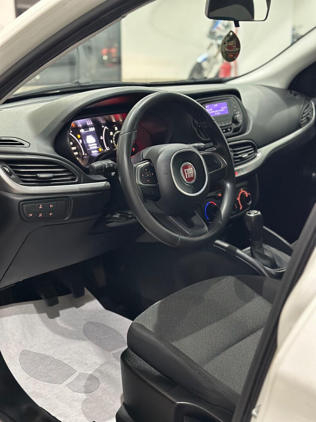 Fiat Tipo 1.3 Mjt S&S 5 porte Sport