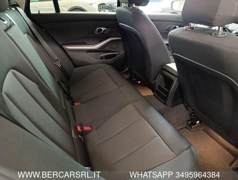 BMW Serie 3 318d 48V Touring Business Advantage