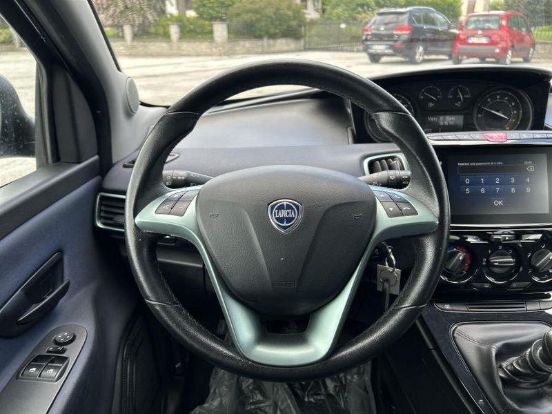 Lancia Ypsilon 1.0 FireFly Hybrid Silver 5p PROMO