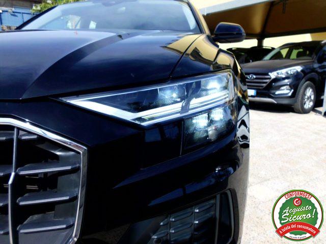 AUDI Q8 45 TDI quattro tiptronic Sport