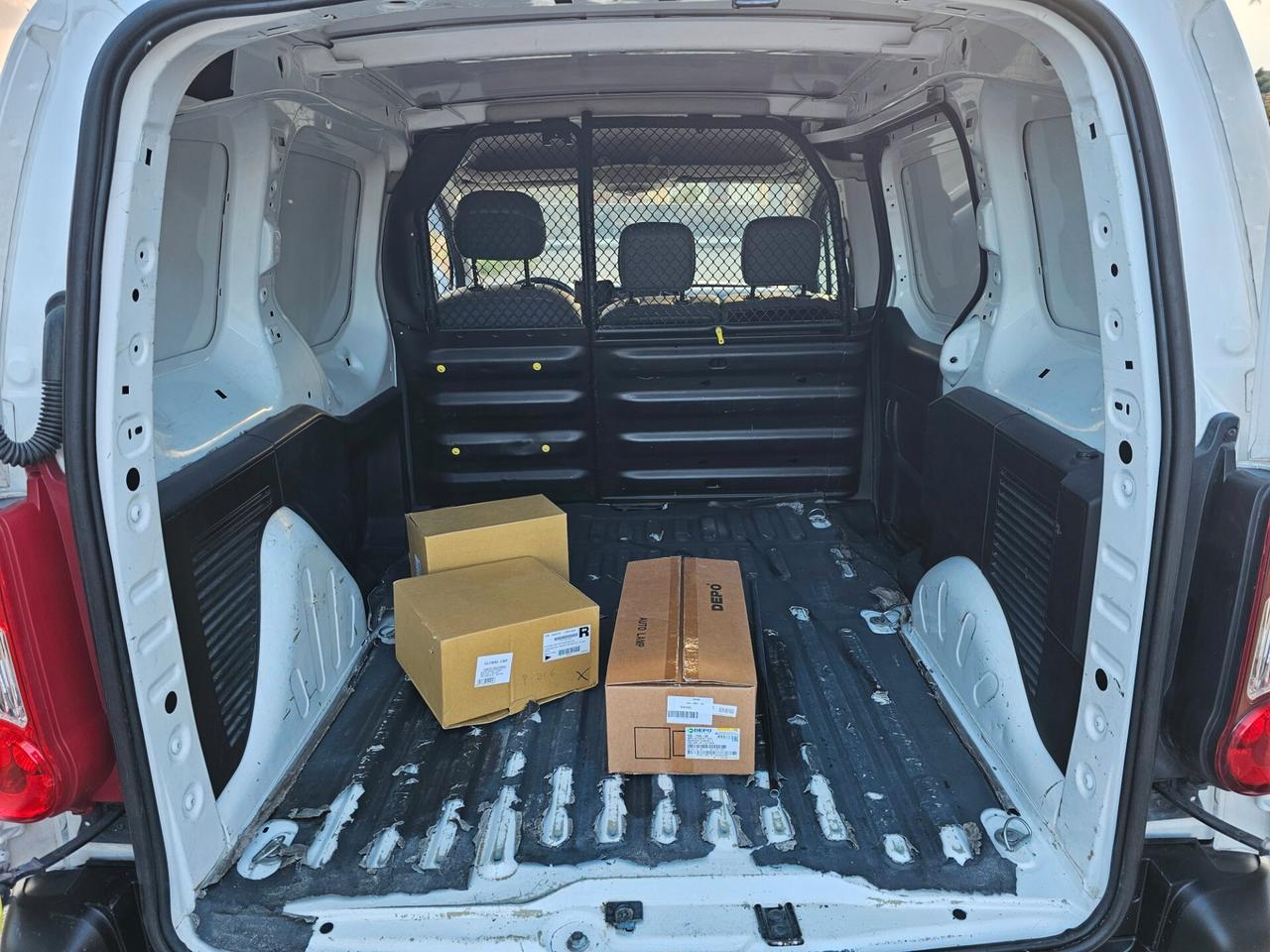 Berlingo 3 posti ,full