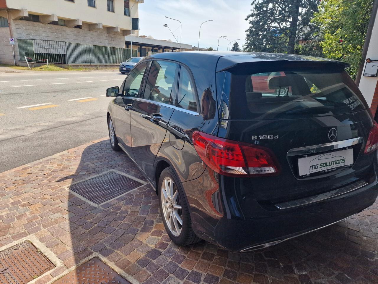 Mercedes-benz B 180 B 180 d Automatic Business