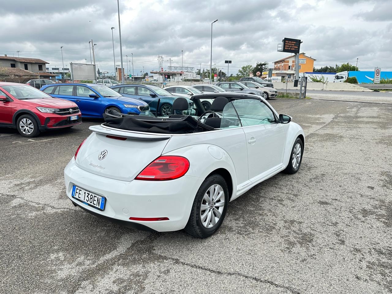 Volkswagen Maggiolino Cabrio 2.0 TDI Design BlueMotion Technology - 2016