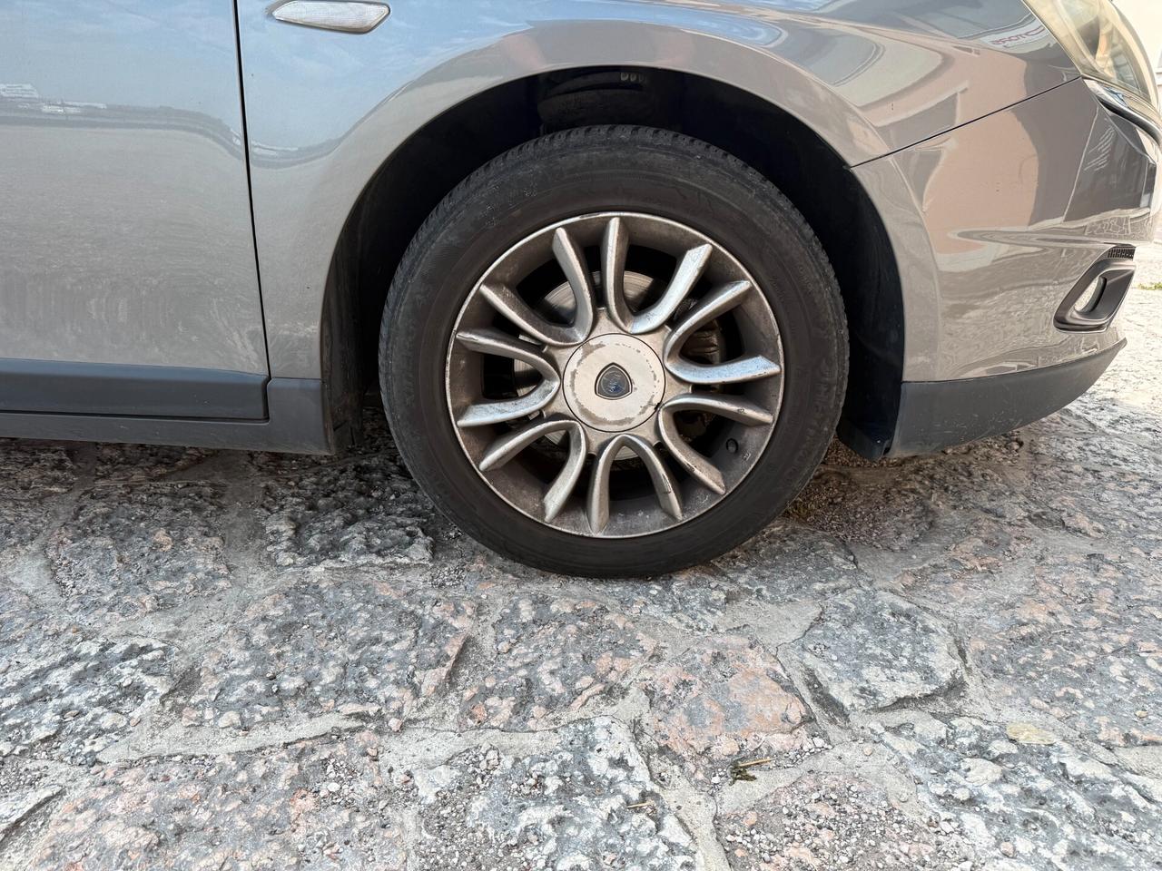 Lancia Delta 1.6 MJT DPF 105 CV Gold