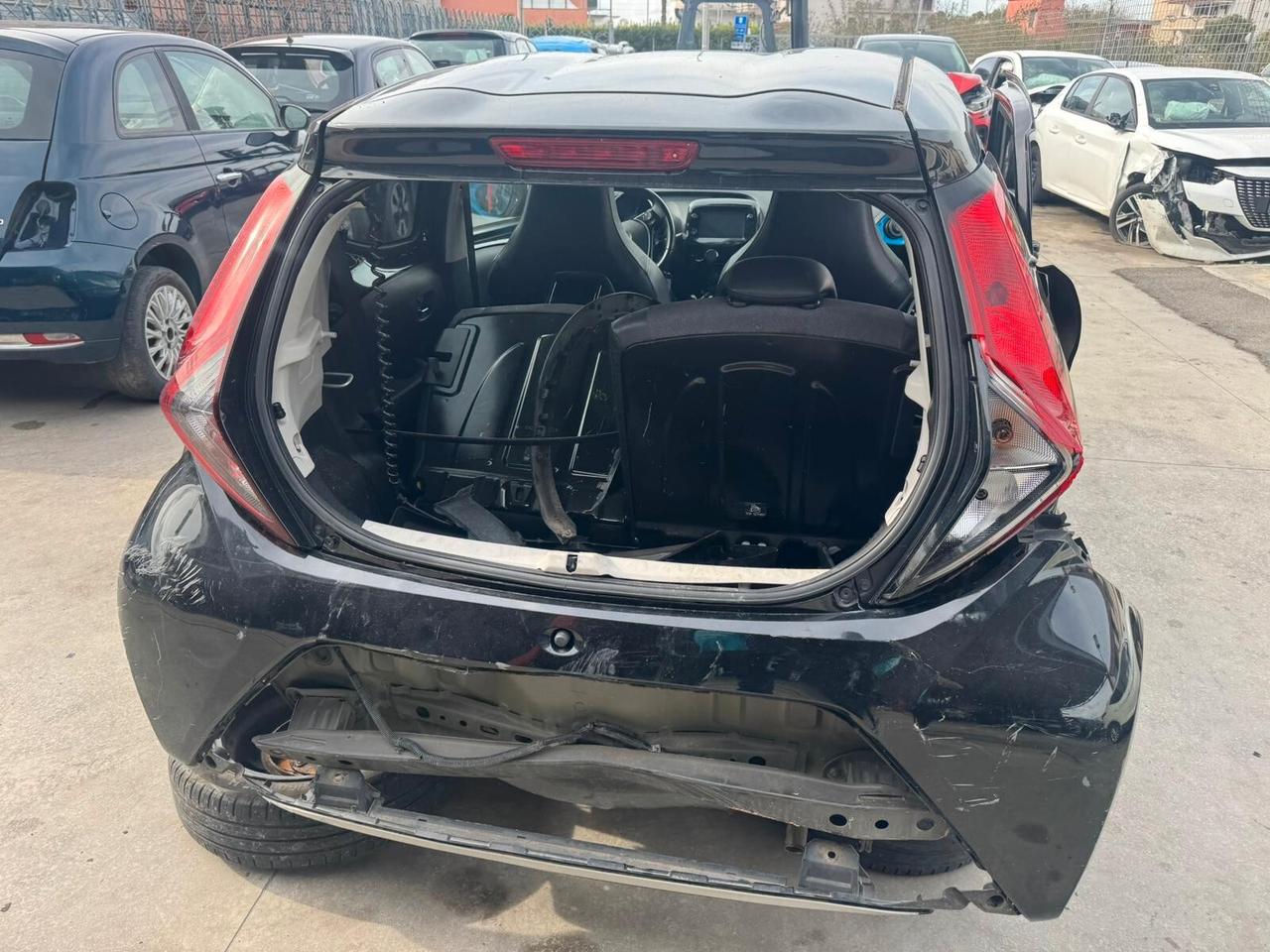 Toyota Aygo 1.0 sinistrato - 2018