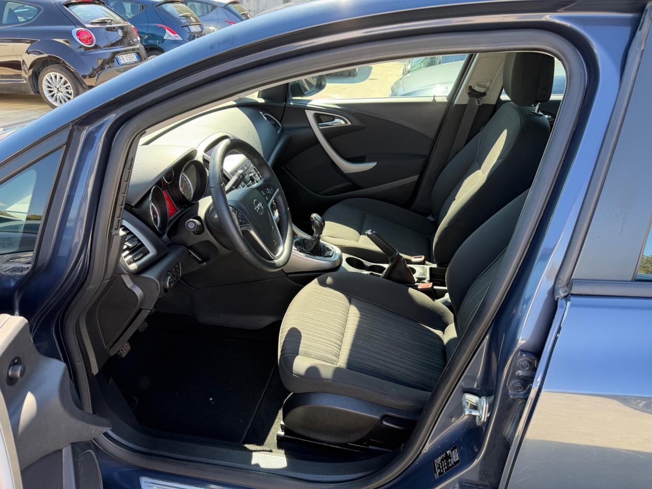 Opel Astra 1.7 CDTI 110CV 5 porte Cosmo / 174.000KM