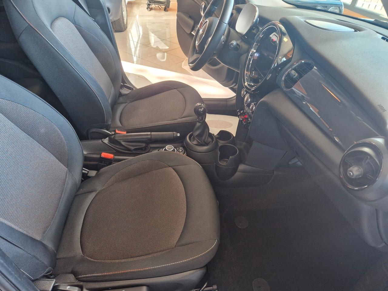 Mini Mini 1.5 One 5 porte FIRST