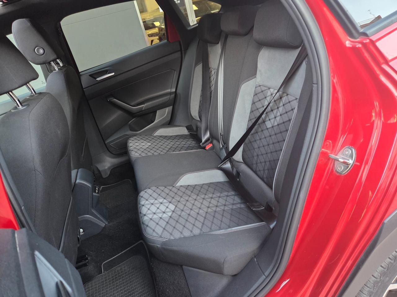 Volkswagen Taigo 1.0 TSI 110 CV DSG R-Line