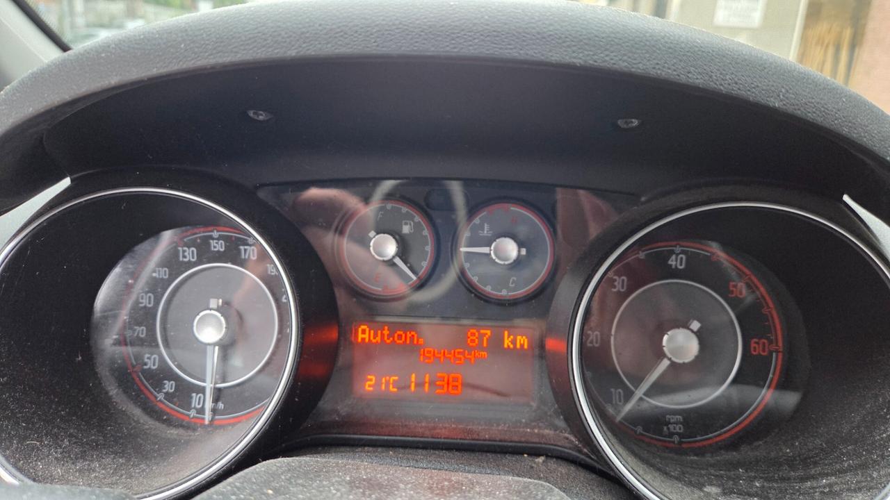 Fiat Punto 1.3 MJT II 75 CV 5 porte Street