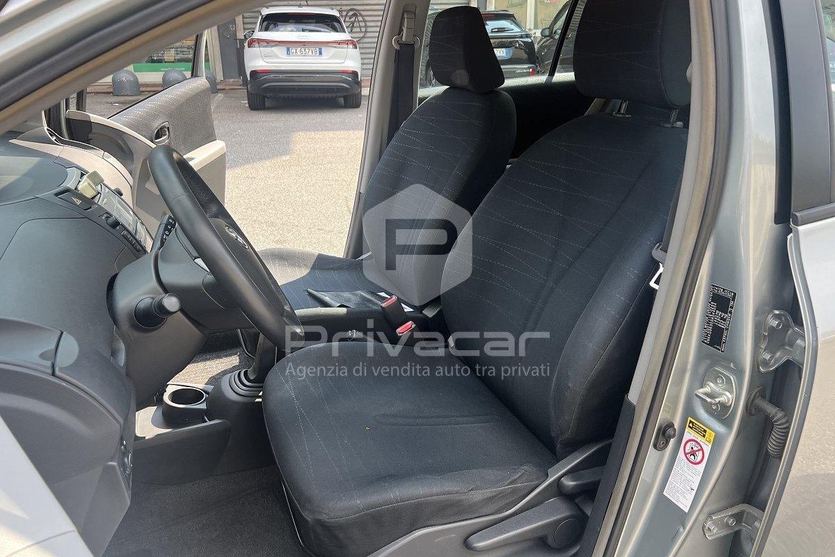 TOYOTA Yaris 1.0 5 porte Sol