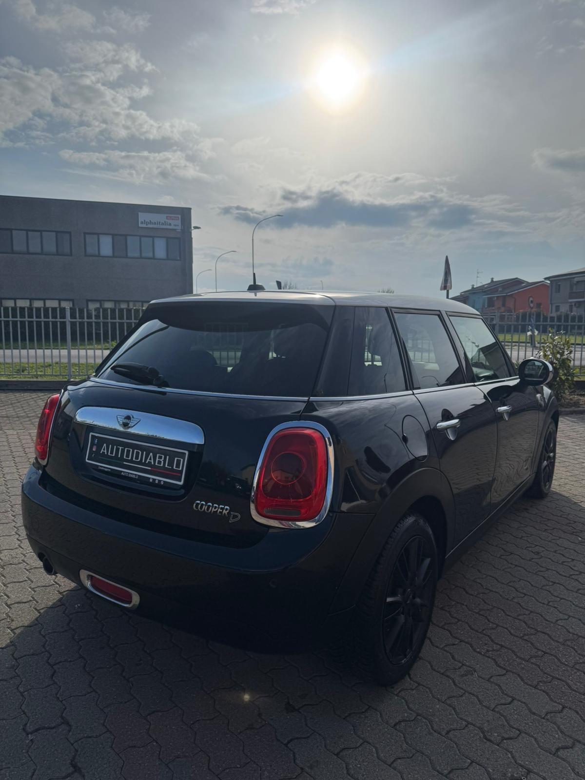 Mini 1.5 Cooper D Business XL