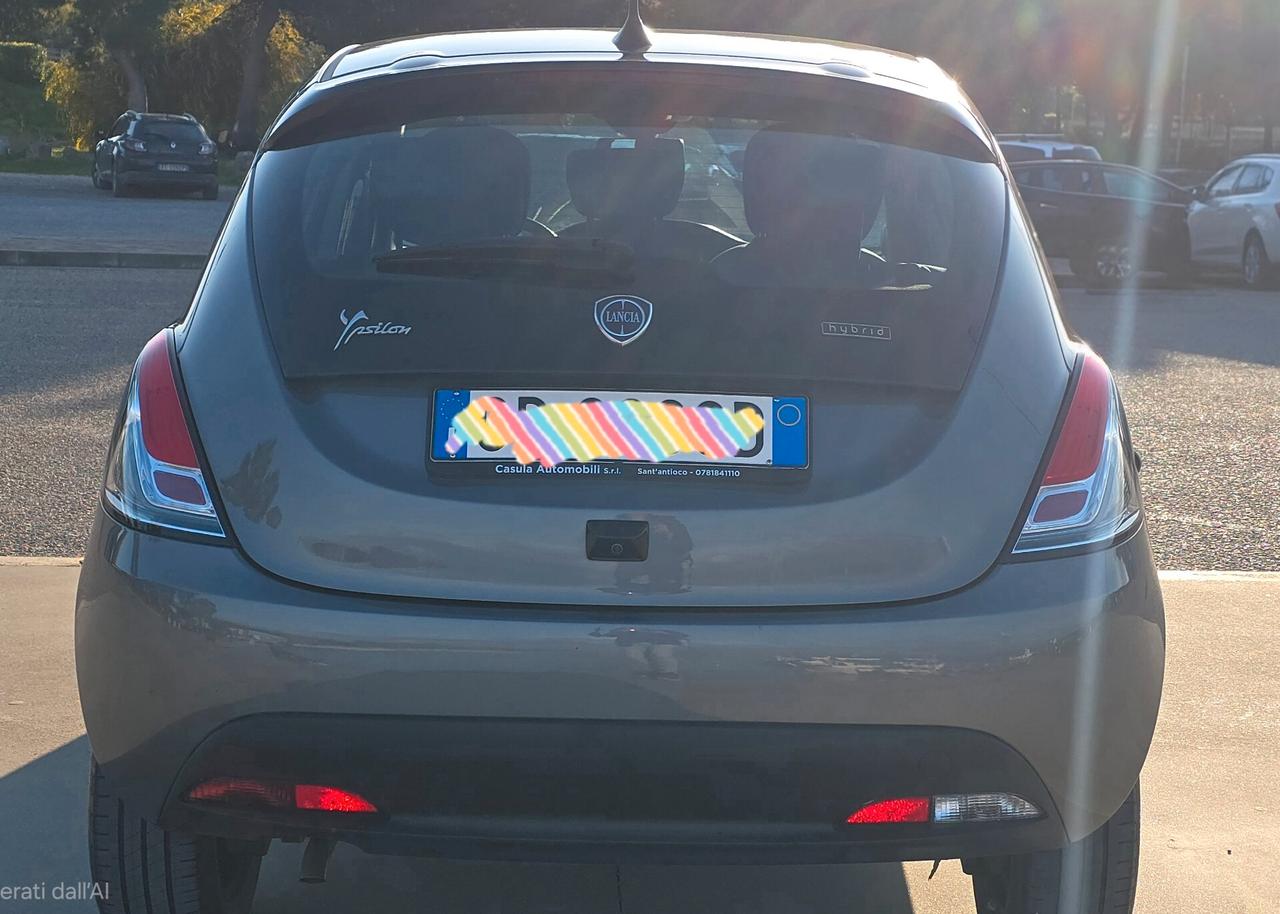Lancia Ypsilon 1.0 FireFly 5 porte S&S Hybrid Gold