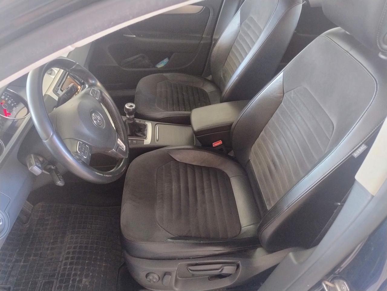 Volkswagen Passat Var. 2.0 TDI Highline BlueM.Tech.