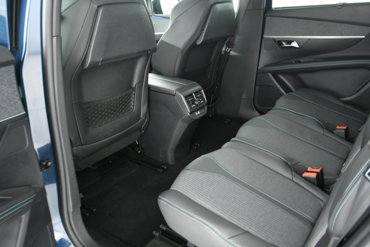 PEUGEOT 5008 1.5 bluehdi Allure Pack s&s 130cv eat8 CAMERA+APP CONNECT