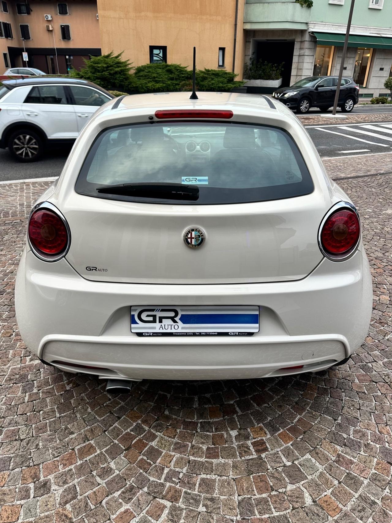 Alfa Romeo MiTo 1.3 JTDm-2 95 CV S&S Distinctive Sport Pack