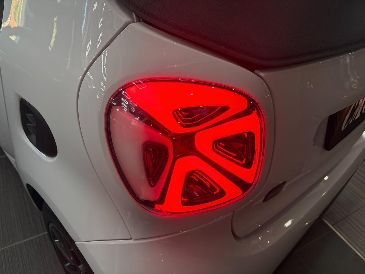 smart forTwo Cabrio EQ Prime 22kW ITALIANA