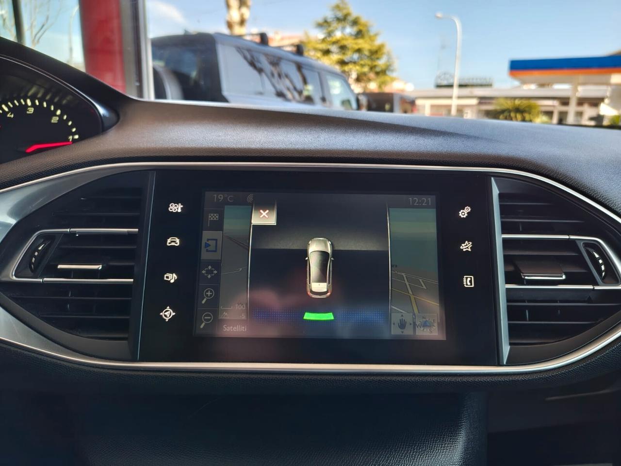 Peugeot 308 BlueHDi 120 S&S Business