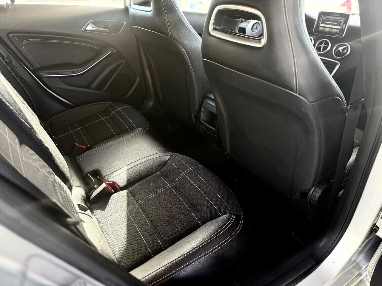 Mercedes A 180 CDI Automatic Premium*XENO*SENSORI