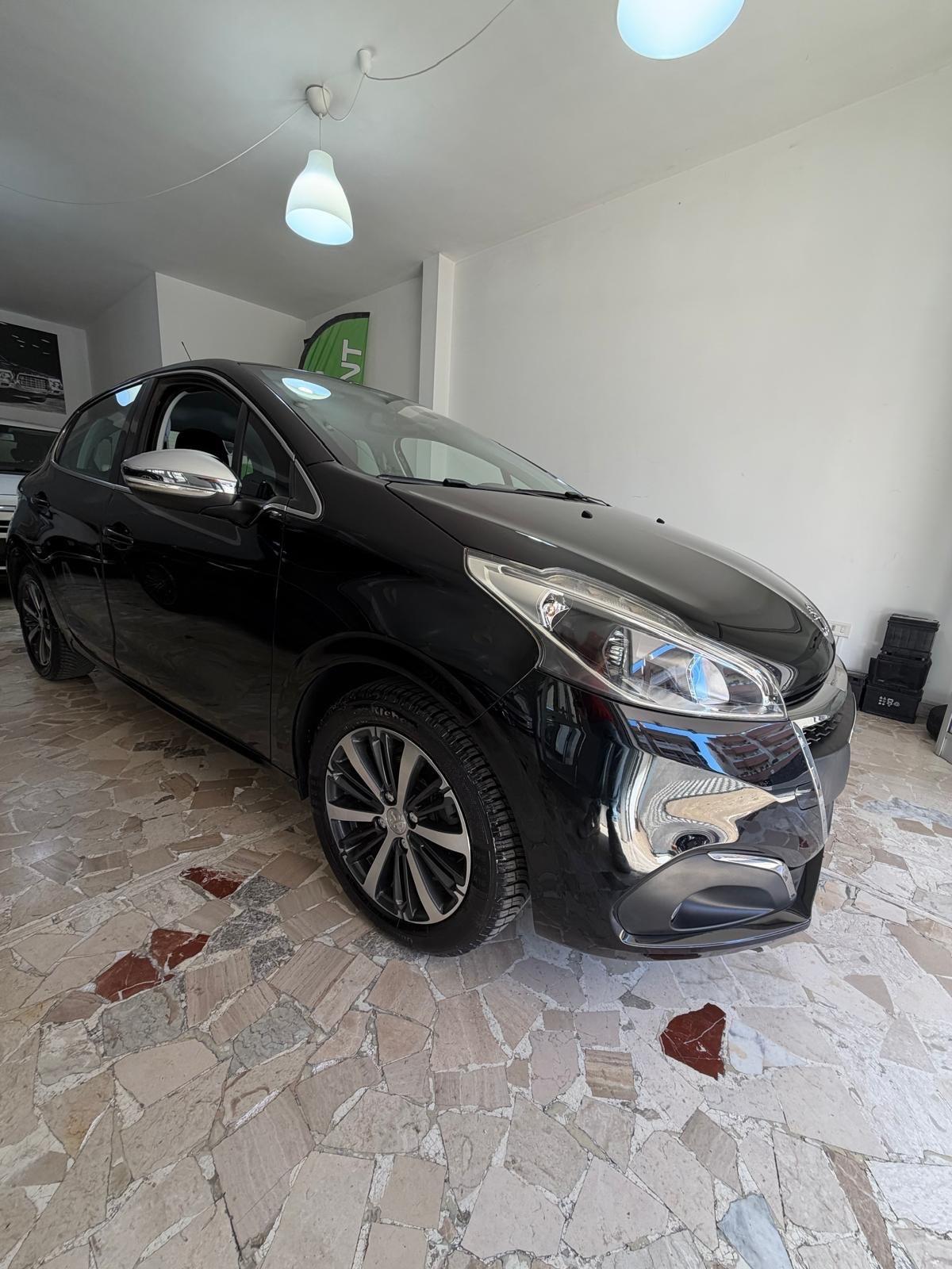 Peugeot 208 PureTech 82 5 porte Access