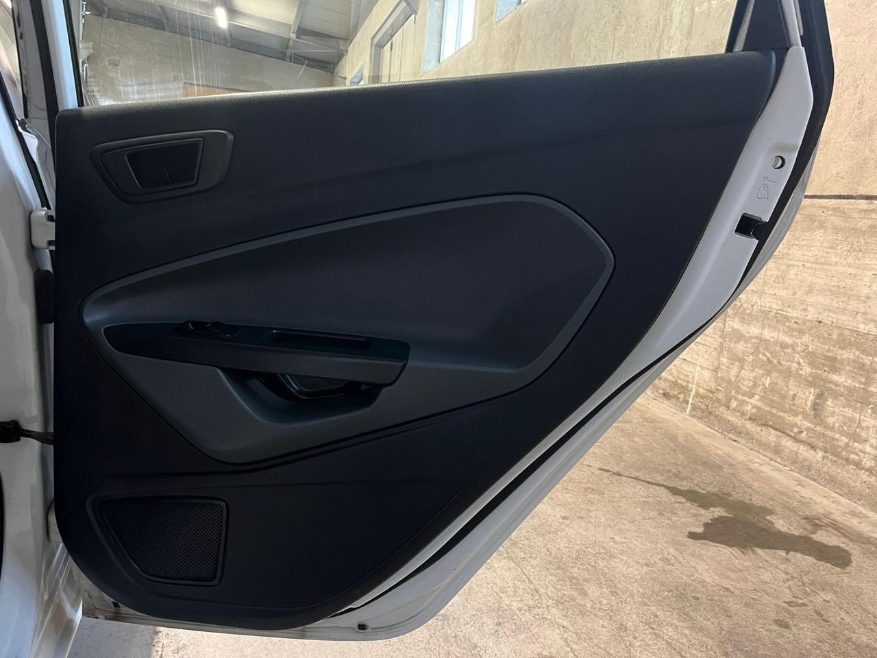 Ford Fiesta 1.4 5 porte Bz.- GPL Titanium