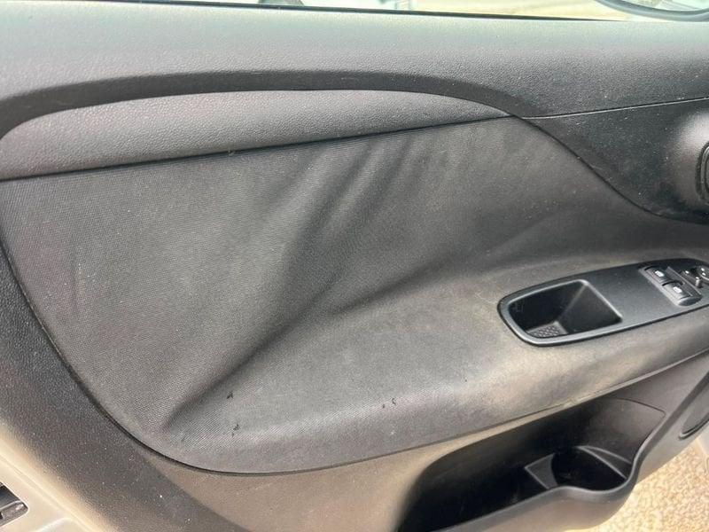 FIAT Punto 1.2 Easy 69cv LEGGI