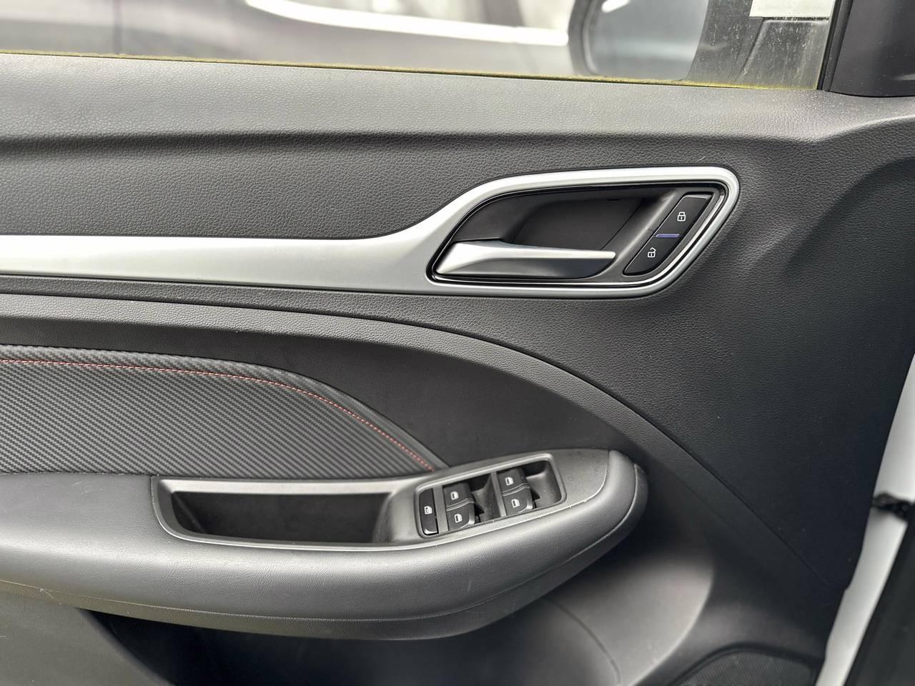 MG ZS 2021 - ZS 1.0 Luxury