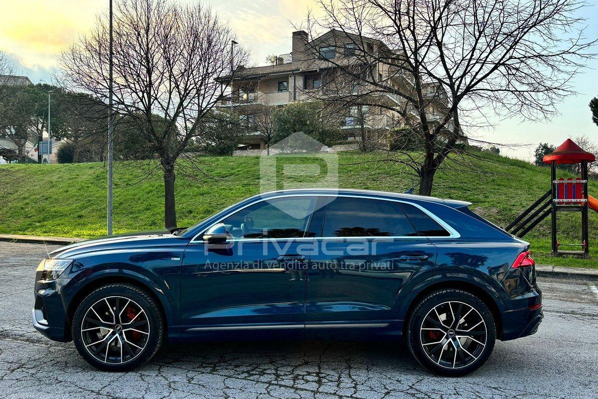 AUDI Q8 45 TDI quattro tiptronic Sport