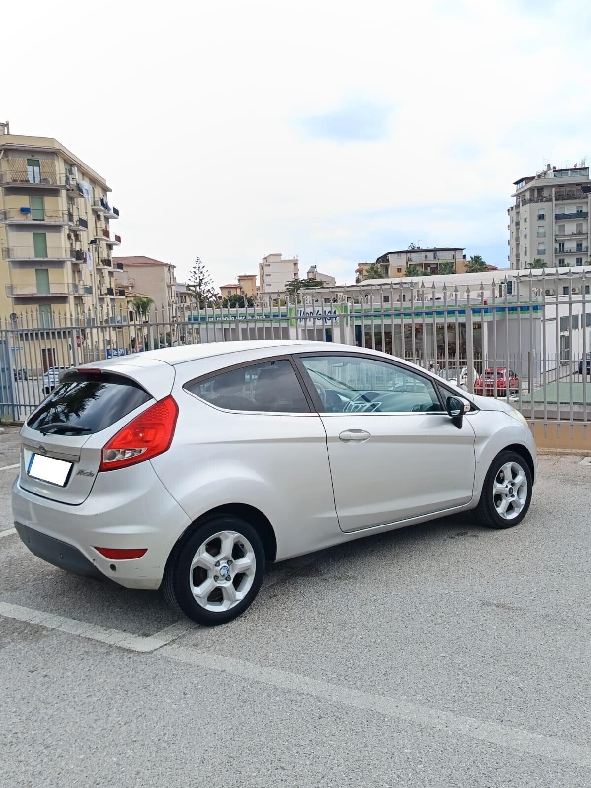 Ford Fiesta 1.4 TDCi 3p. Titanium